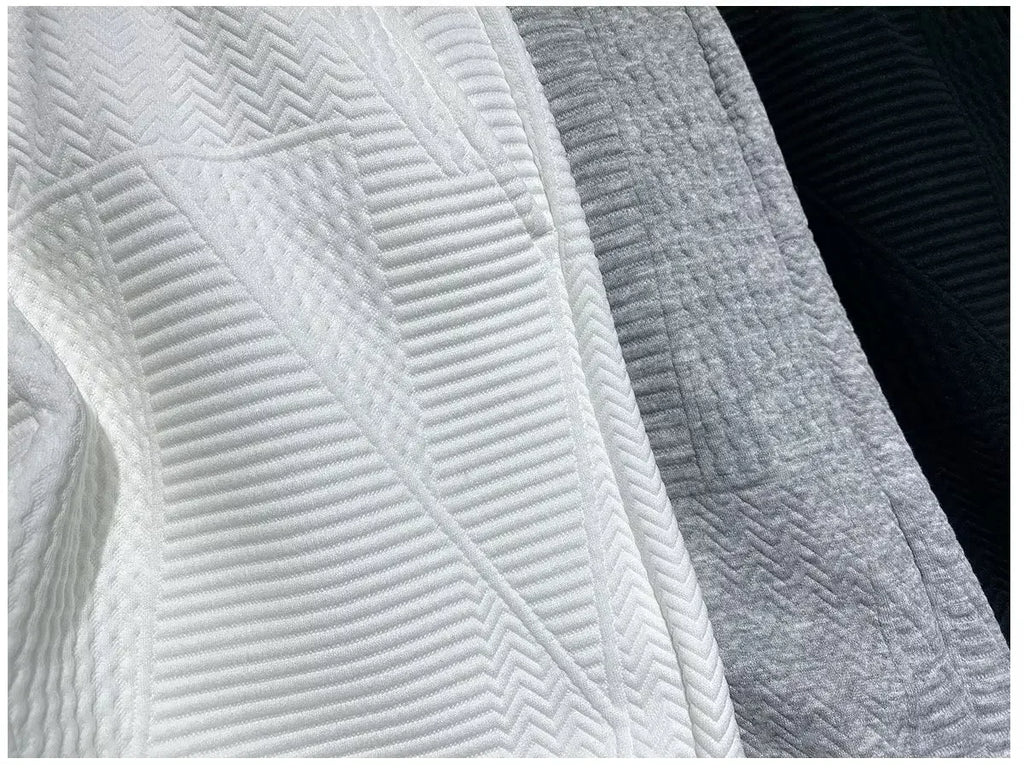 Men's Wave Pattern Sports Shorts