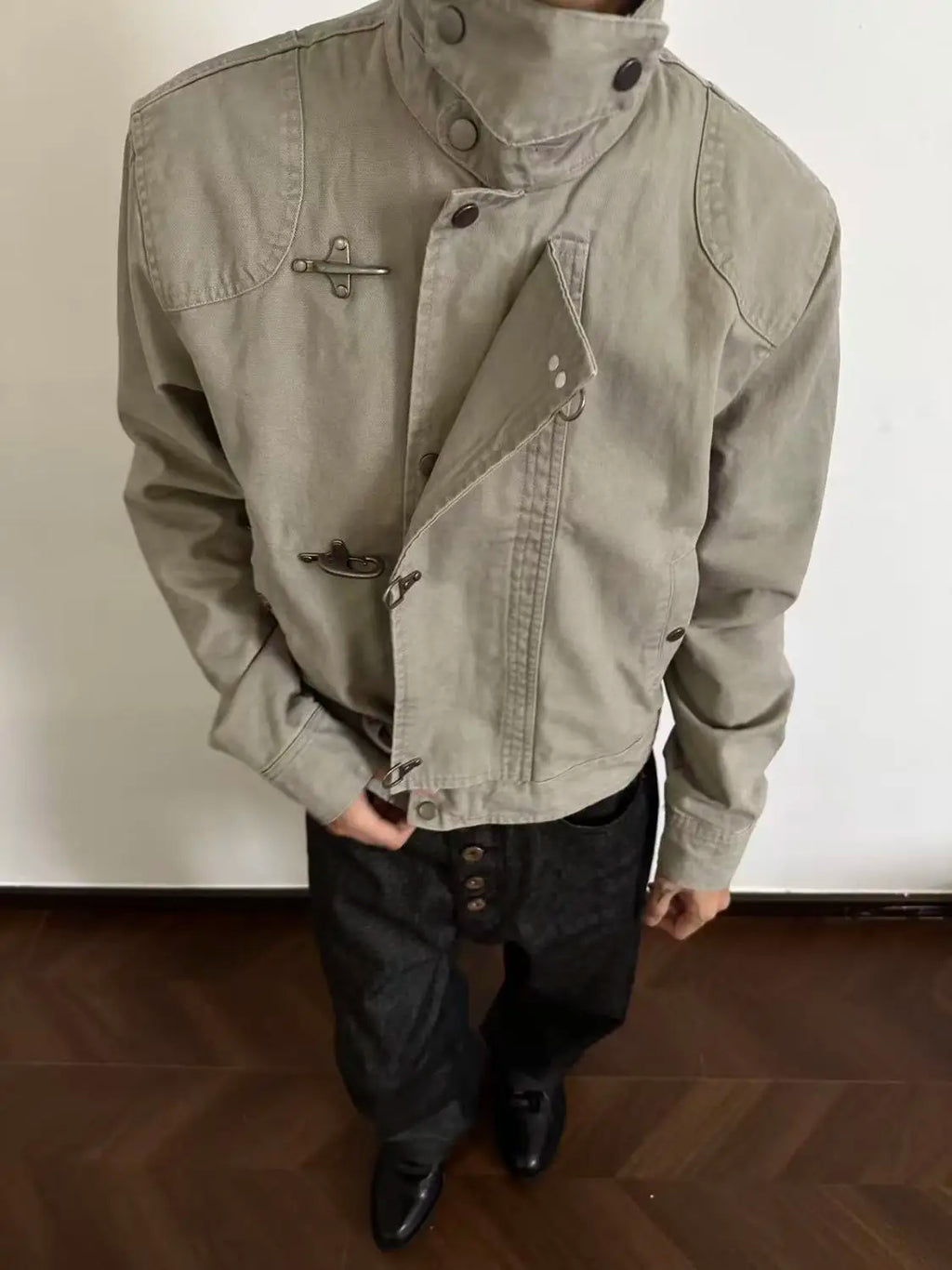 Harajuku Men's Turn Down Collar Jacket American Retro Short Workwear Coat Autumn Streetwear Casual Loose Fit Fashion Outerwear